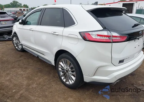2022 Ford Edge Titanium z USA, uszkodzony, nr VIN 2FMPK4K9XNBA17689